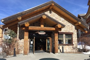 Afternoon snack stop at Stone Haus Pizzeria and Creamery, Solitude, Utah Afternoon snack stop at Stone Haus Pizzeria and Creamery, Solitude, Utah